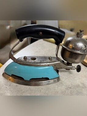 Vintage Coleman Turquoise Gas Iron | Made in Canada | Mid-Century Collectible